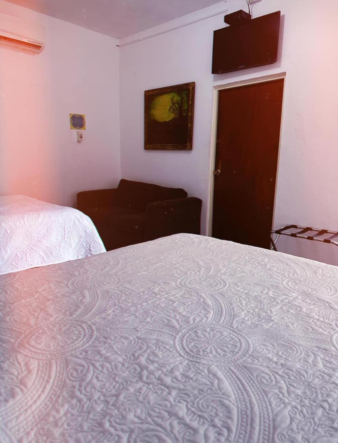 La Casita Inn Bustamante Kültér fotó