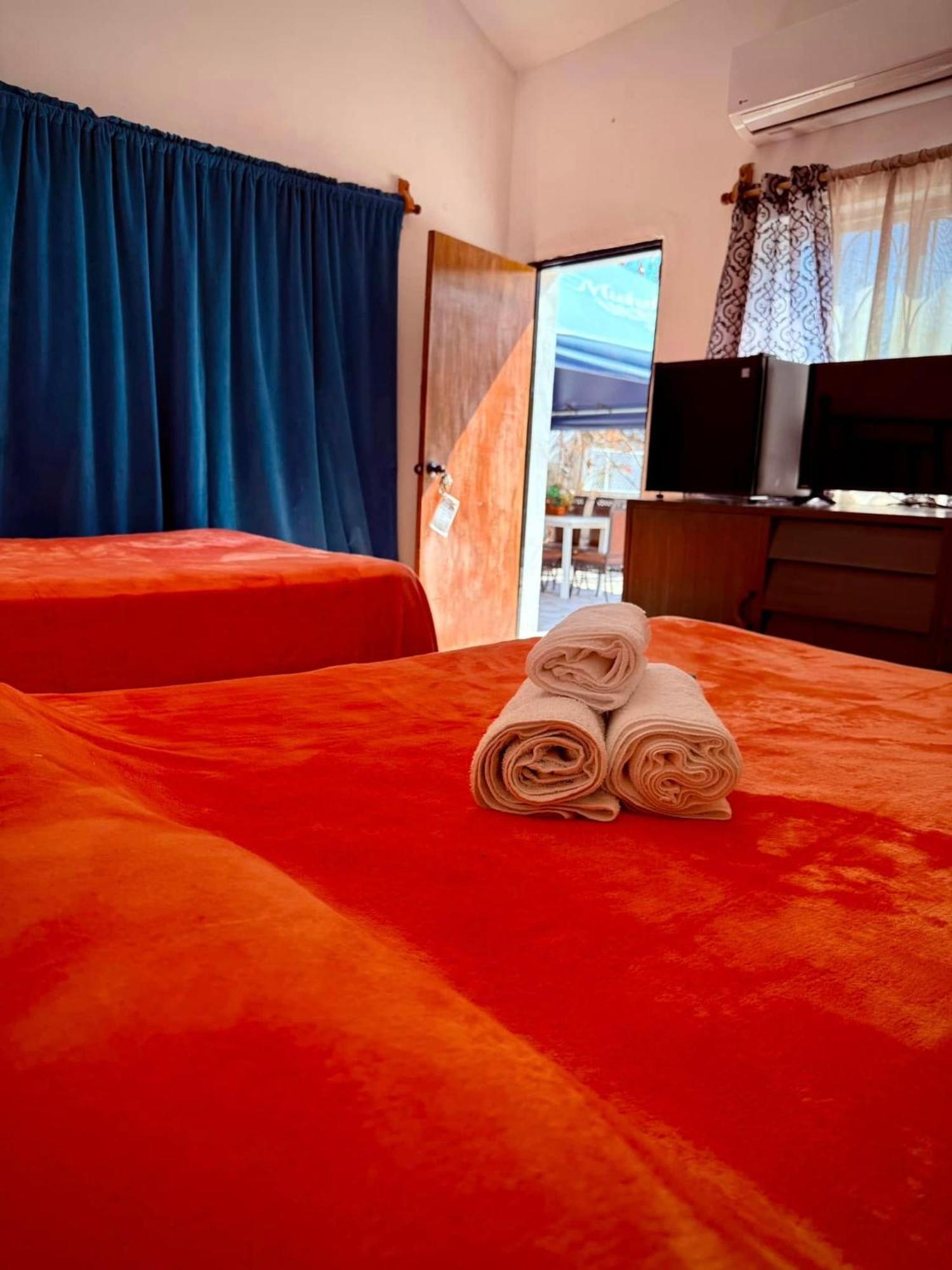 La Casita Inn Bustamante Kültér fotó